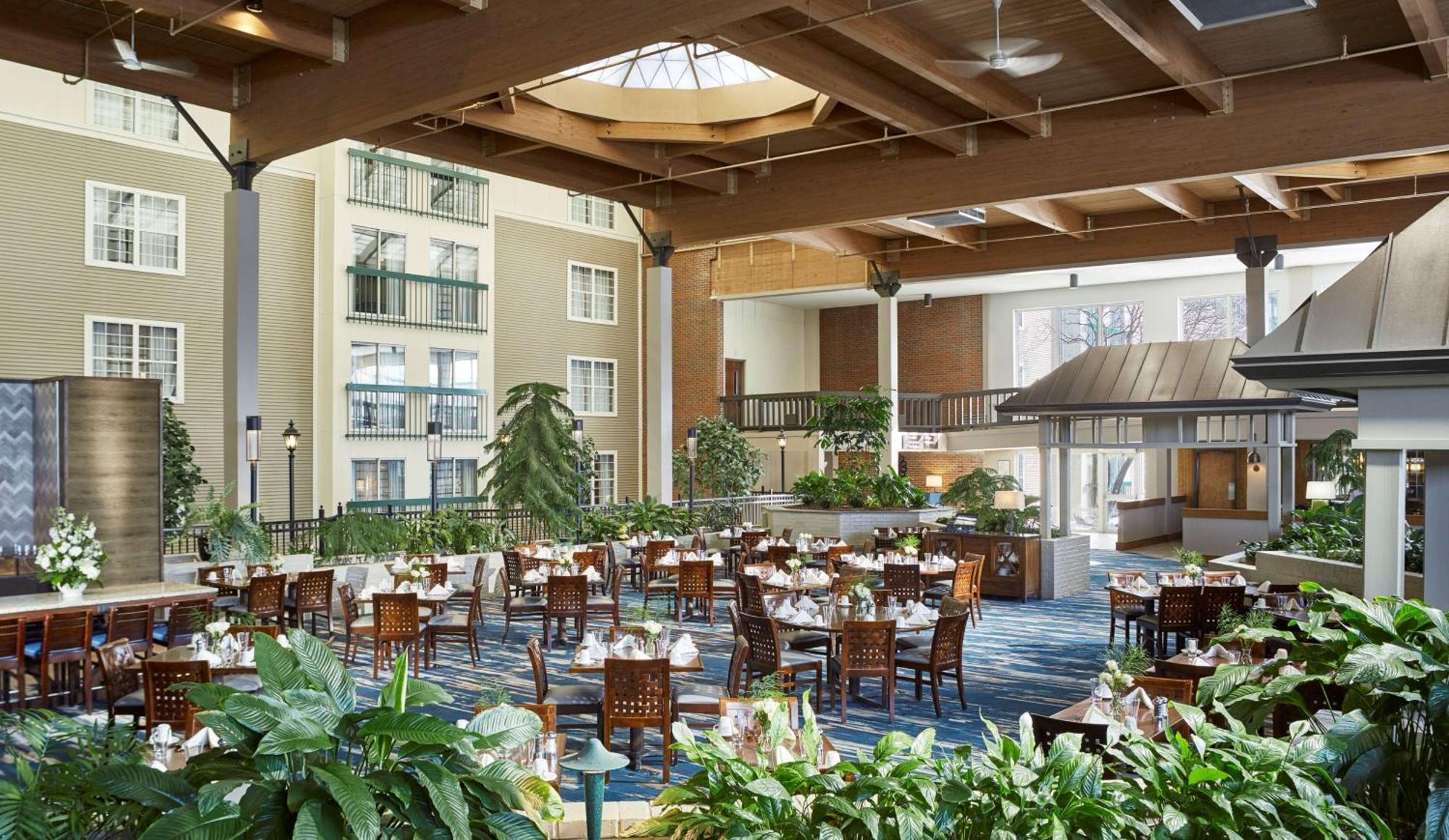 Doubletree By Hilton Hotel Burlington Vermont Exteriör bild