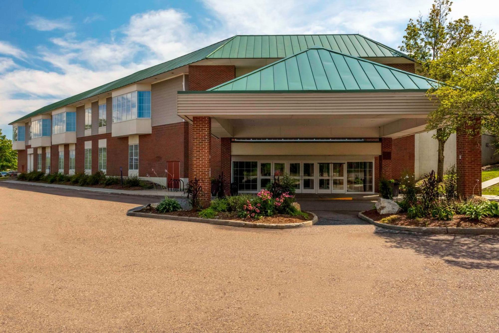 Doubletree By Hilton Hotel Burlington Vermont Exteriör bild